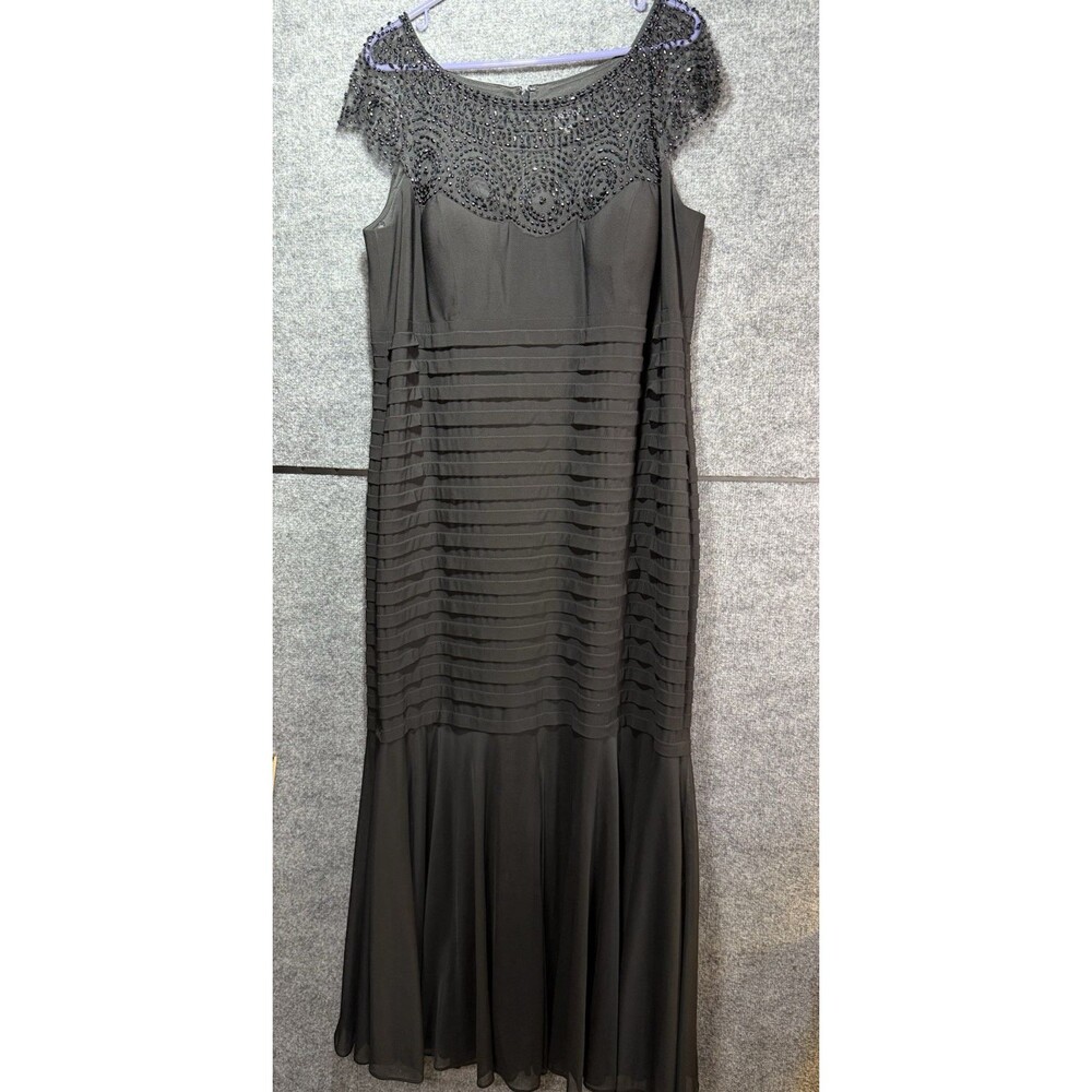Xscape Black Beaded Formal Gown – Size 22W – Elegant Plus Size Evening Dress